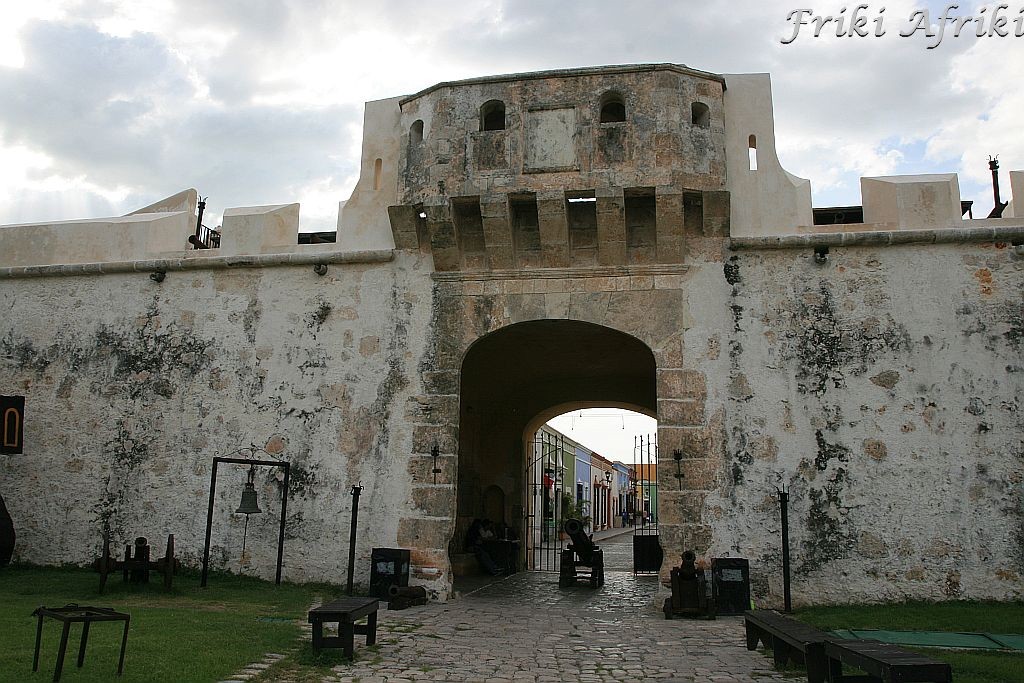 Puerta de la Tierra