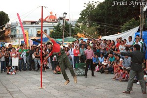 Występy akrobatów i clownów, Oaxaca