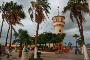 La Paz, Baja California Sur - ładny deptaczek z latarnią
