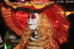 Catrina w czerwieni
