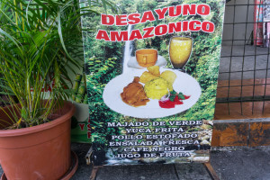 Gdy wrócilismy do Puyo i zobaczyliśmy szyld restauracji ogarnął nas dziki śmiech